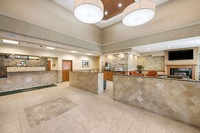 Quality Inn & Suites Fishkill South near I-84