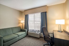 Quality Inn & Suites Fishkill South near I-84