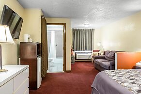 Rodeway Inn & Suites Branford - Guilford