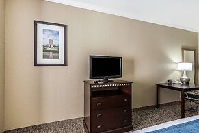 Comfort Suites Houston IAH Airport - Beltway 8