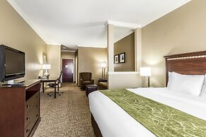 Comfort Suites Houston IAH Airport - Beltway 8