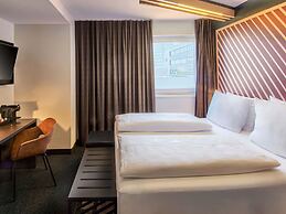 B&B Hotel Frankfurt-Niederrad