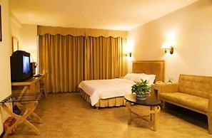 Insail Hotels (Guangyuanxincun Jingtai Pedestrian Street Guangzhou)