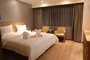 Insail Hotels (Guangyuanxincun Jingtai Pedestrian Street Guangzhou)