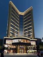 Insail Hotels (Guangyuanxincun Jingtai Pedestrian Street Guangzhou)