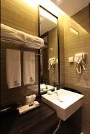 Insail Hotels (Guangyuanxincun Jingtai Pedestrian Street Guangzhou)