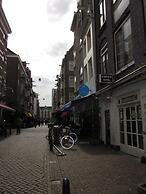 Amsterdam Hostel Uptown