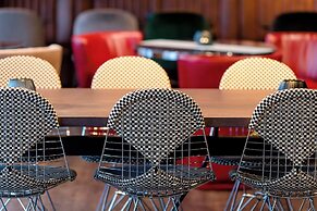 Motel One Frankfurt East Side