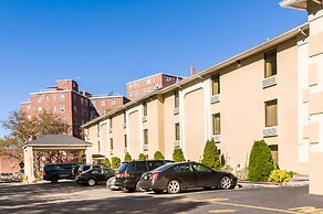 Red Carpet Inn Newark Irvington, NJ