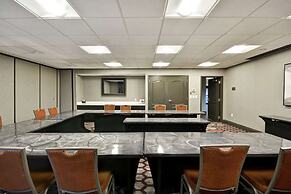 Hampton Inn & Suites Columbus-Easton Area