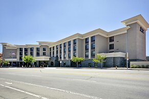 Hampton Inn & Suites Los Angeles Burbank Airport