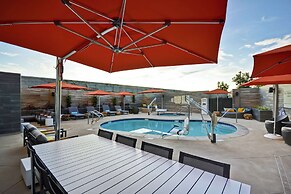 Hampton Inn & Suites Los Angeles Burbank Airport