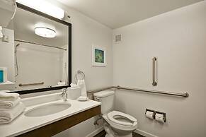 Hampton Inn & Suites Los Angeles Burbank Airport