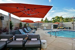 Hampton Inn & Suites Los Angeles Burbank Airport