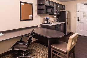 Candlewood Suites Kansas City Speedway by IHG