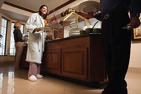 Staybridge Suites Indianapolis Downtown - Convention Center by IHG