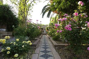 Argentikon Luxury Suites