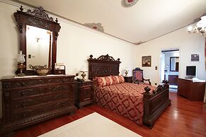 Argentikon Luxury Suites