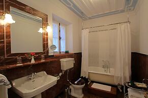 Argentikon Luxury Suites