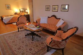 Argentikon Luxury Suites