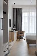 Riviera House