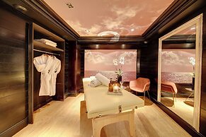 Chalgrin Boutique Hotel