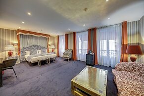 Chalgrin Boutique Hotel