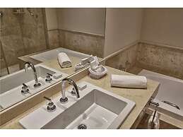 George V Casa Branca