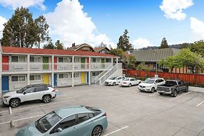 Signature Inn Berkeley