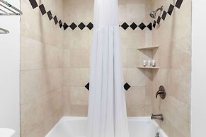 Signature Inn Berkeley