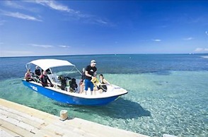 Las Rocas Resort And Dive Center