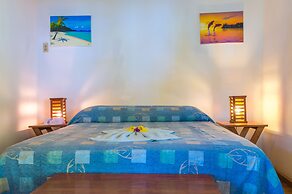 Las Rocas Resort And Dive Center