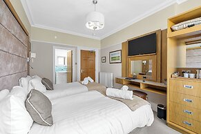 Invicta Hotel