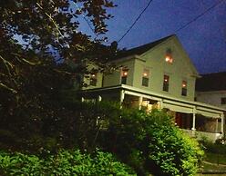 Stirling House Bed & Breakfast