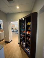 Route 66 lnn & Suites