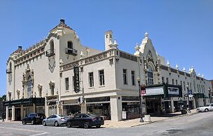 Route 66 lnn & Suites