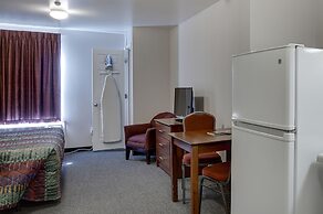 Suburban Studios Denver Central-Arvada