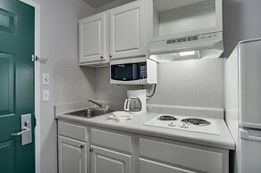 Suburban Studios Denver Central-Arvada