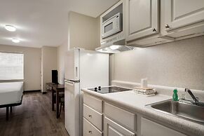 Suburban Studios Denver Central-Arvada