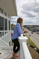 The Sea Breeze Inn