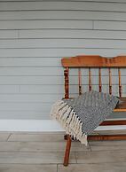 The Sea Breeze Inn