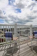 The Sea Breeze Inn