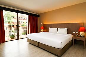 Kata Sea Breeze Resort