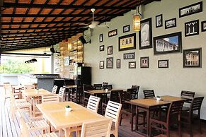 Kata Sea Breeze Resort