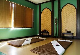 Kata Sea Breeze Resort