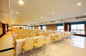 Kata Sea Breeze Resort