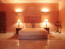 L Mansion Guest Palace