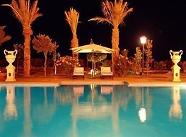 L Mansion Guest Palace