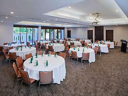 Pullman Port Douglas Sea Temple Resort and Spa