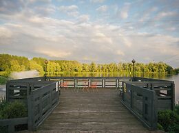 The Waterfront Hotel Spa & Golf